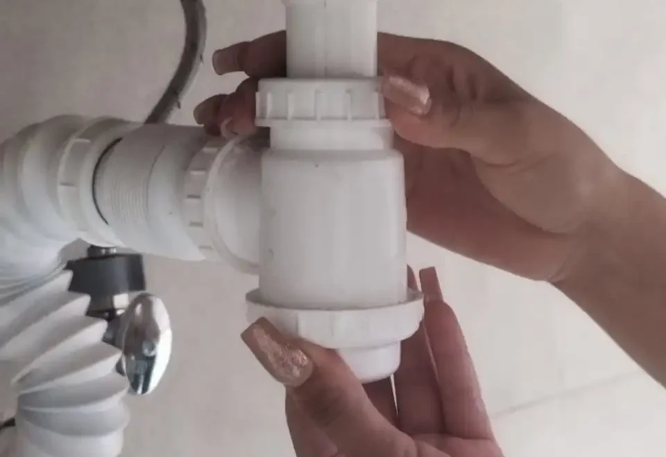 Tomas irregulares y fugas: así se pierde hasta el 48% del agua en Aguascalientes