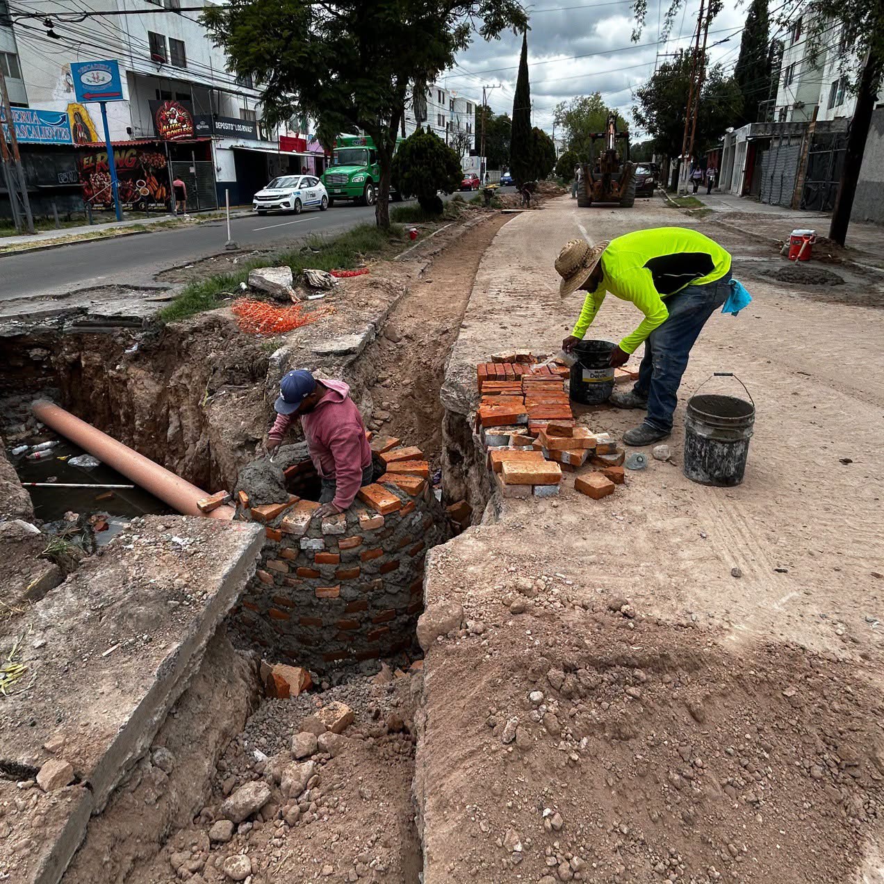 MIAA alista el cierre de obra de alcantarillado en Blvd. Águila, en Pilar Blanco
