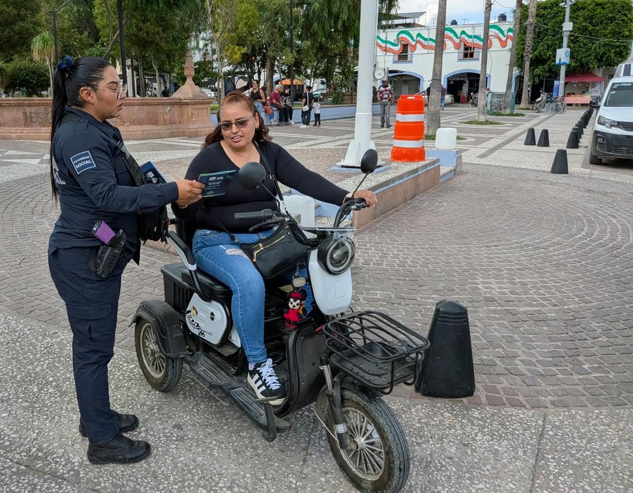 Jesús María lleva talleres sobre uso seguro de scooters eléctricos a sus delegaciones
