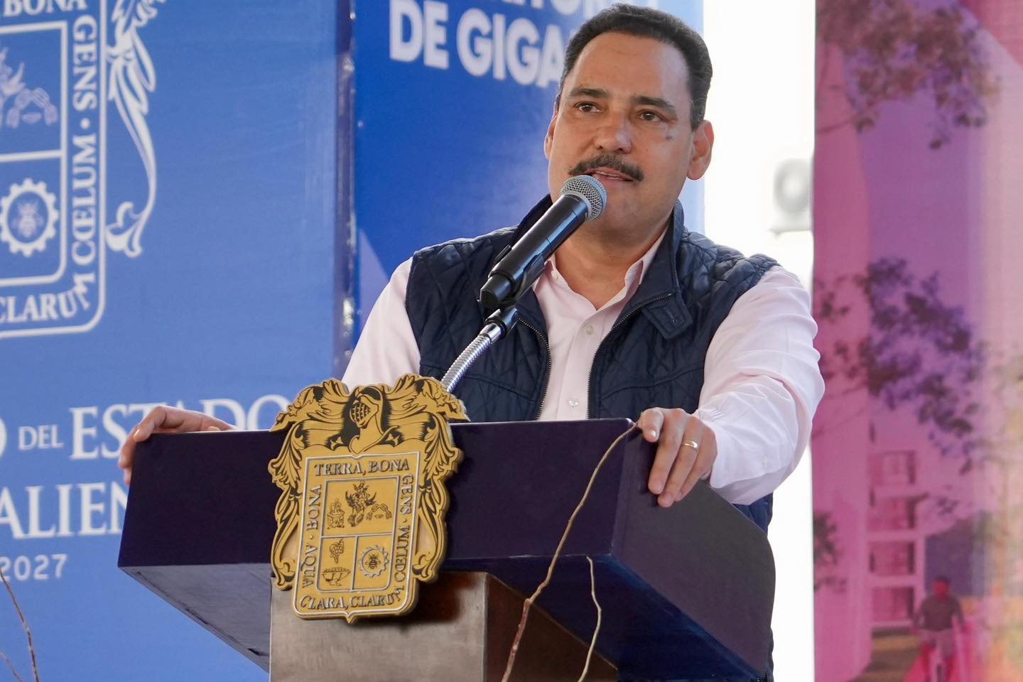 Toño Martín del Campo plantea reducir el IEPS al vino mexicano y la cerveza artesanal