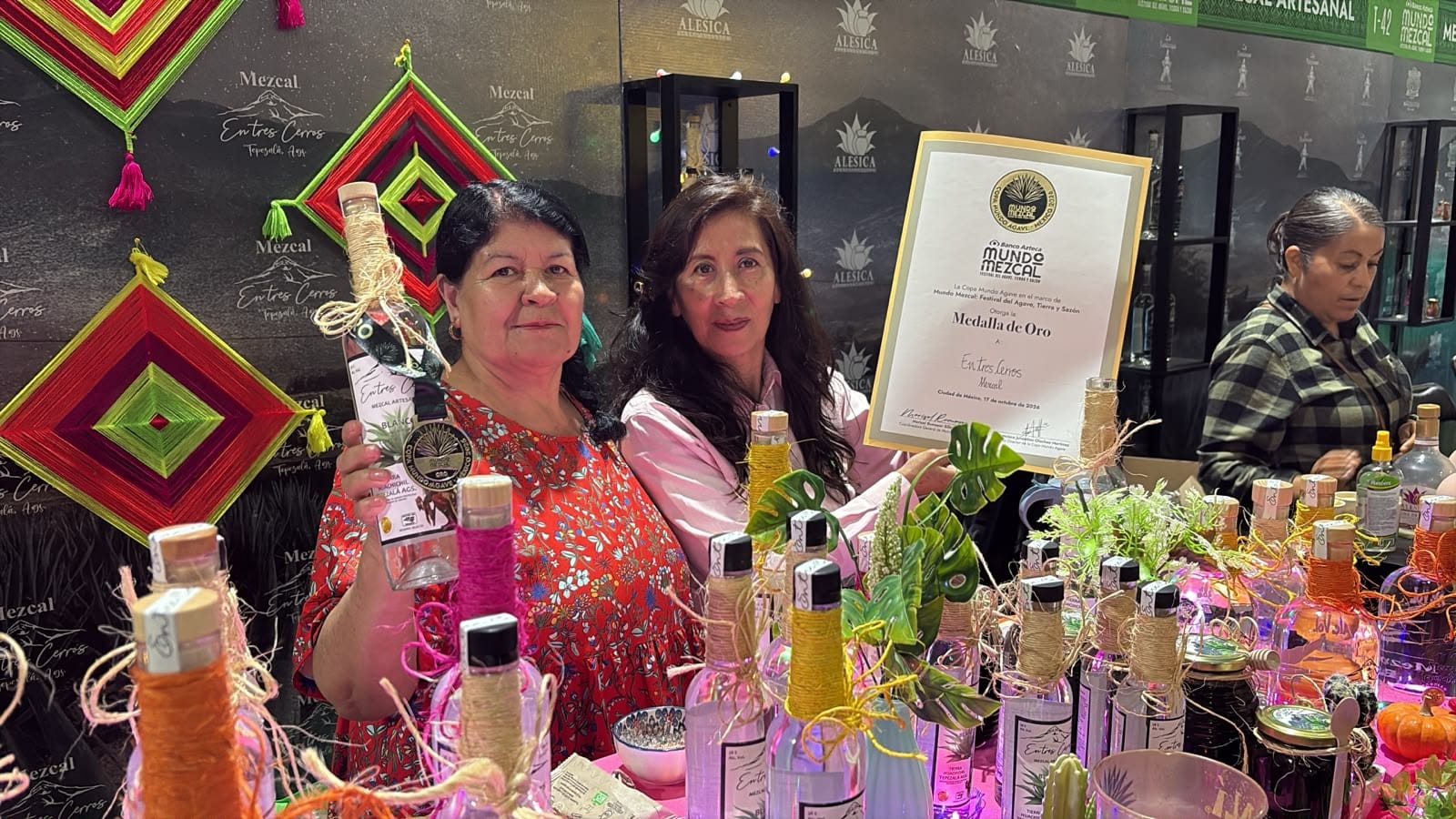 Mezcal de Aguascalientes gana seis medallas y el cuarto lugar en la Copa Mundo Agave 2026